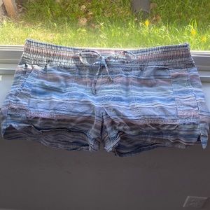 Aventura Organic shorts size medium